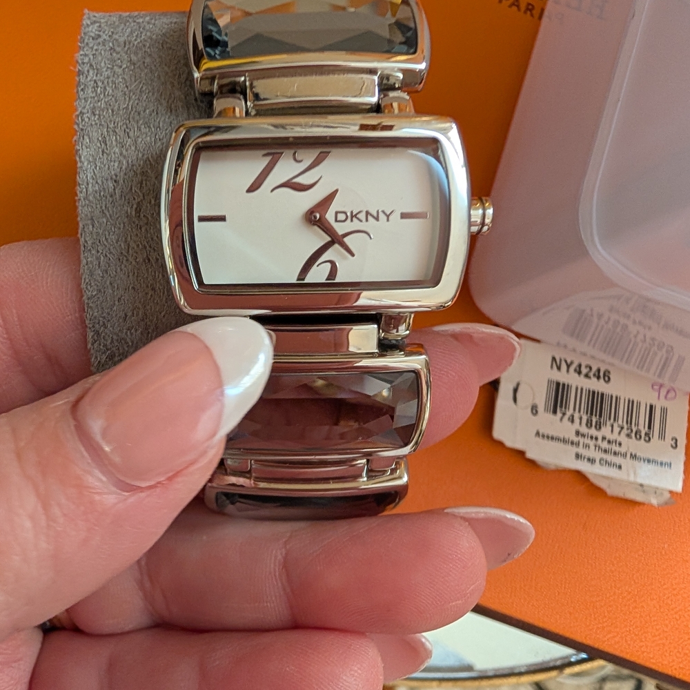 Dkny Silver Watch With Rectangular Face - image 5